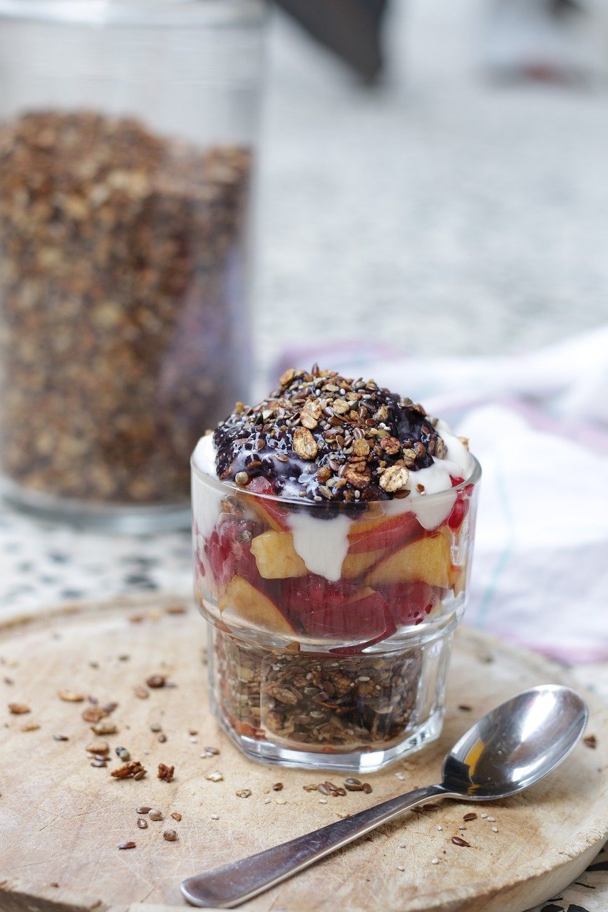 granola, coconut yogurt, blueberries-5125060.jpg